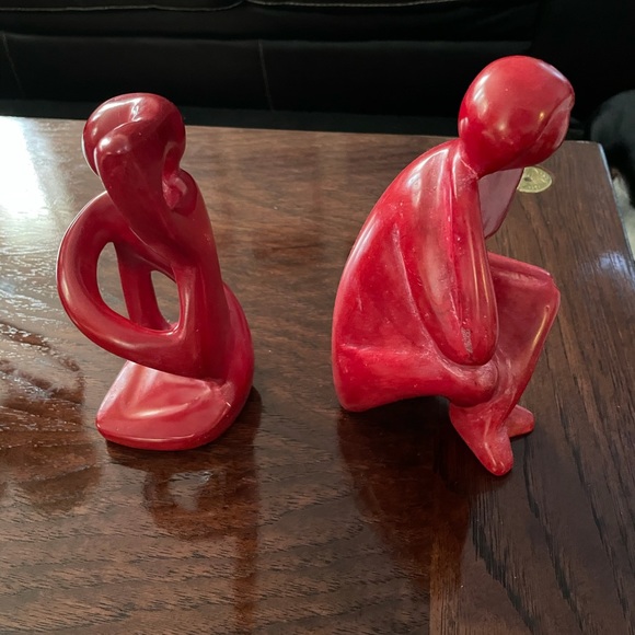 Two figures made on Kenya.. - Picture 3 of 4